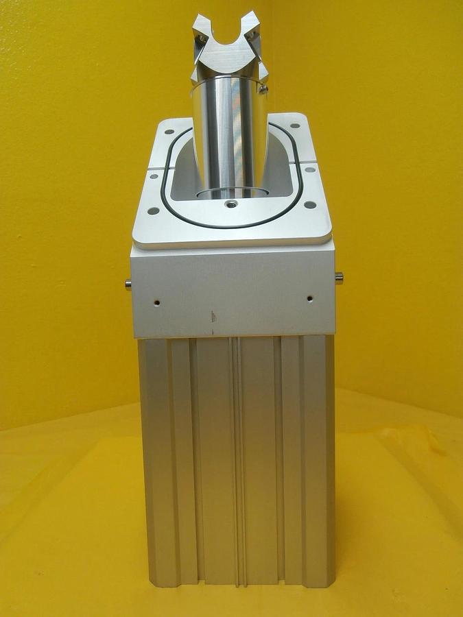 Used SMC US13394 Slit Valve Pneumatic Cylinder 3020-00077 AMAT 0010-43936 Refurbished