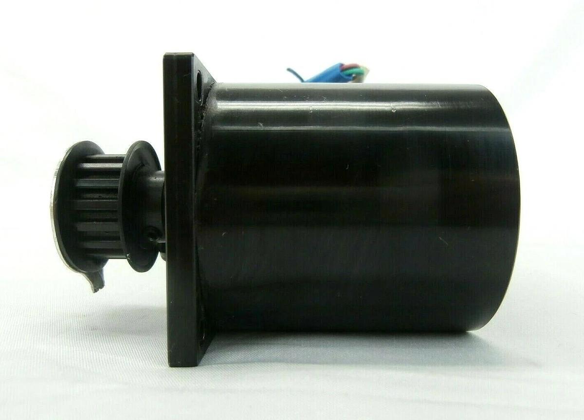 Used Oriental Motor PK264-02A Stepping Motor Bayside NR23S-015 Reseller Lot of 2 Used