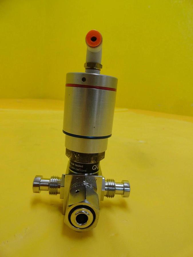 Used Qualiflow 2x10-9atm.cm3/Sec 4-Way Pneumatic Valve F HF Series Lot of 2 Used Work