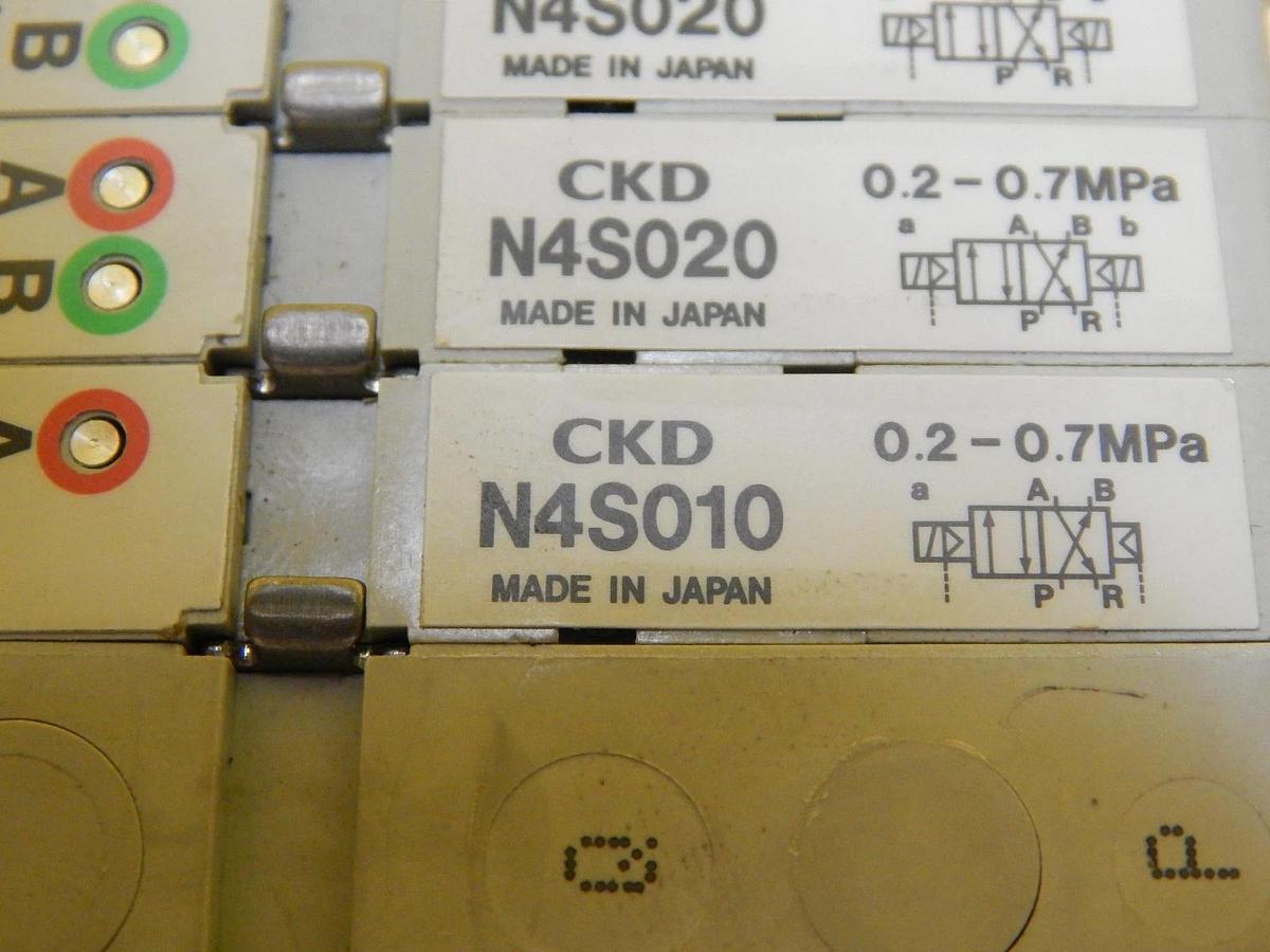 Used CKD N4S0-T56 8-Port Pnuematic Manifold OPP3-1H Lot of 2 Used Working
