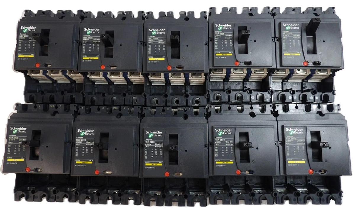 Used Schneider Electric LV431390 Compact Circuit Breaker NSX 250B Lot of 10 Working