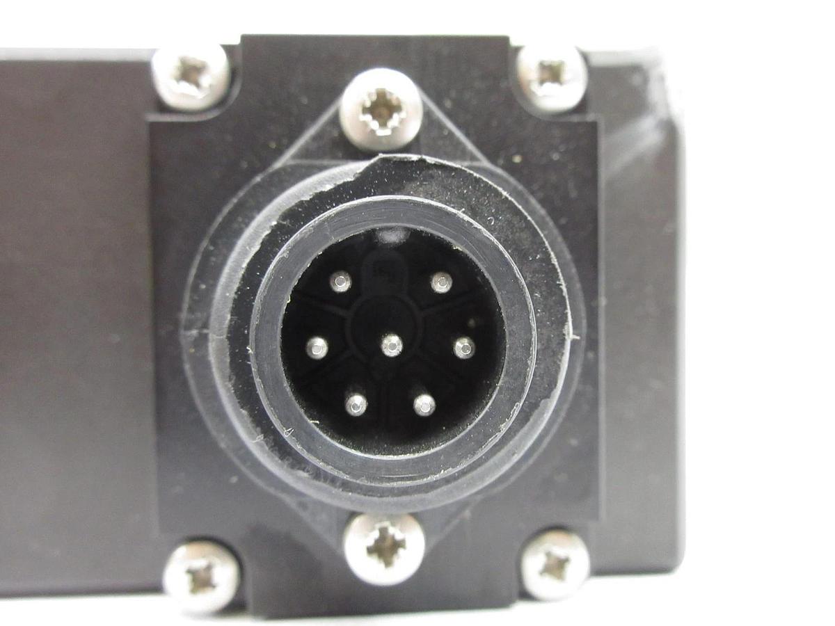 Used VAT F03-76729-03 Slit Valve Novellus Concept Two ALTUS Used Working