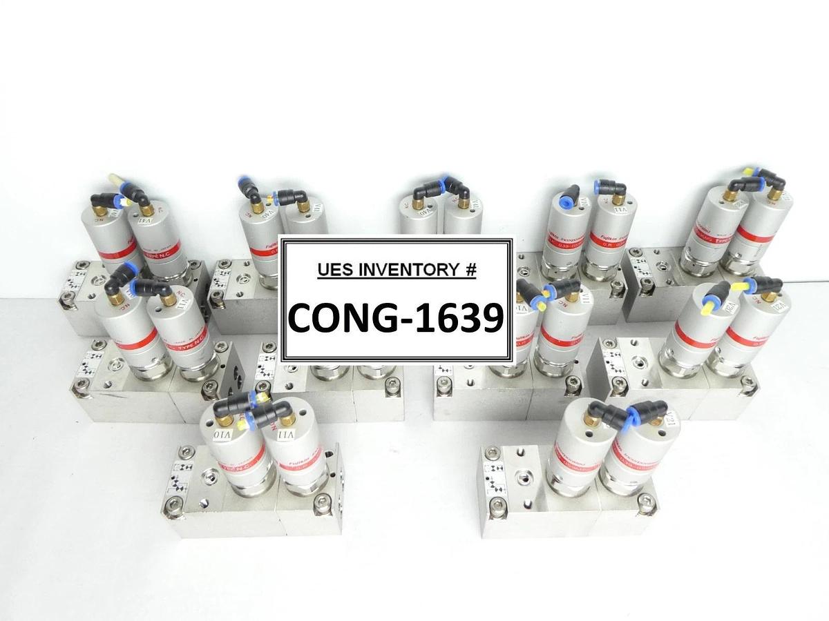 Used Fujikin 094375 Valve Manifold FBSDAL-6.35UGF-2B3-DVD Lot of 11 Used Working