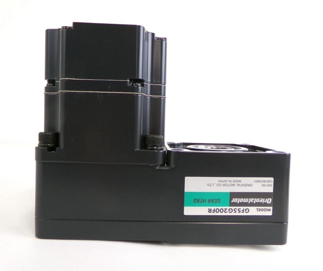 Oriental Motor BLE512CM200F Motor and Driver Set BLEM512M2-GFS BLED12CM New