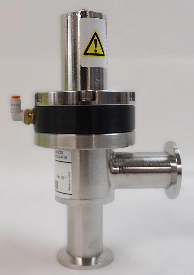 Used Nor-Cal Pfeiffer 0190-22670 Pneumatic Angle Valve AMAT Working