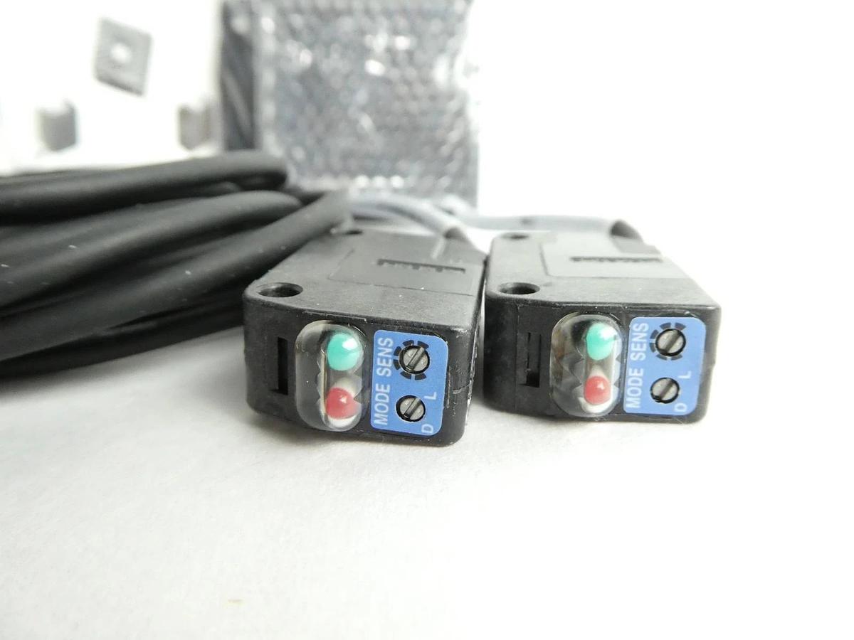 Keyence Photoelectric Sensor FS2-60 PZ2-61 FS-V22RP Reseller Lot of 15 New