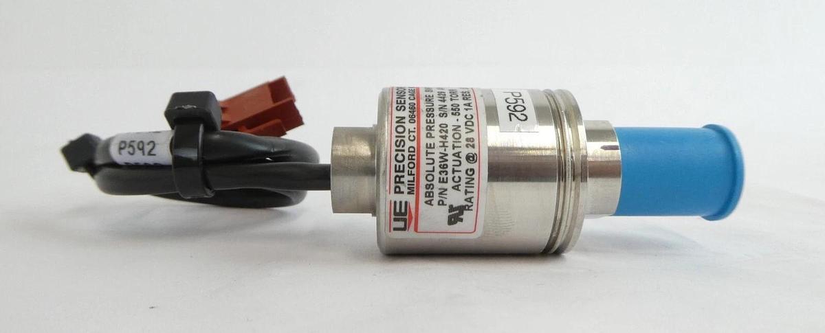 Used UE Precision Sensor Pressure Switch E36W-H420 E36W-H42 Lot of 4 Working