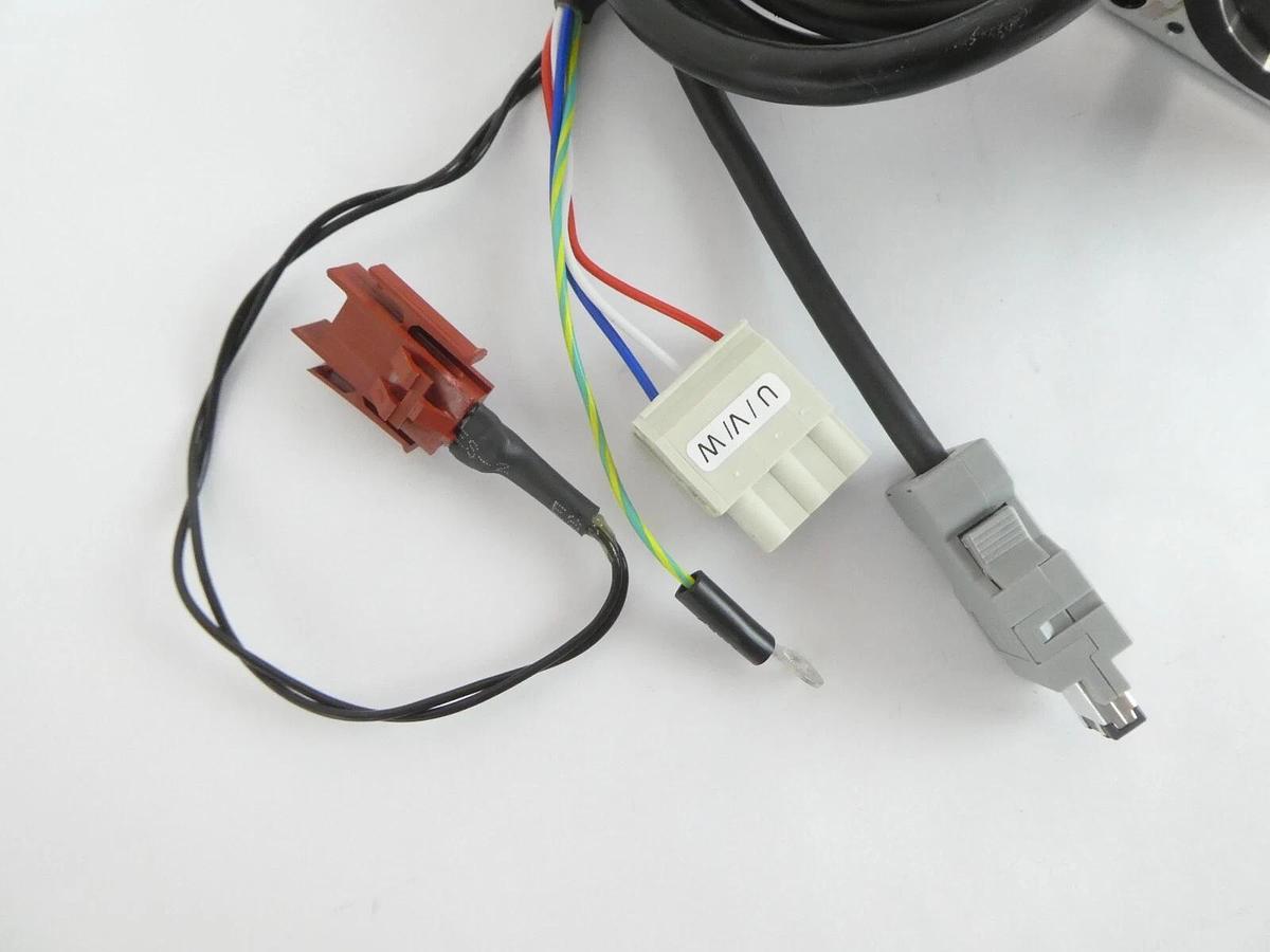 Yaskawa America SGMPH-01AAE-YA11 AC Servo Motor Assembly New Surplus