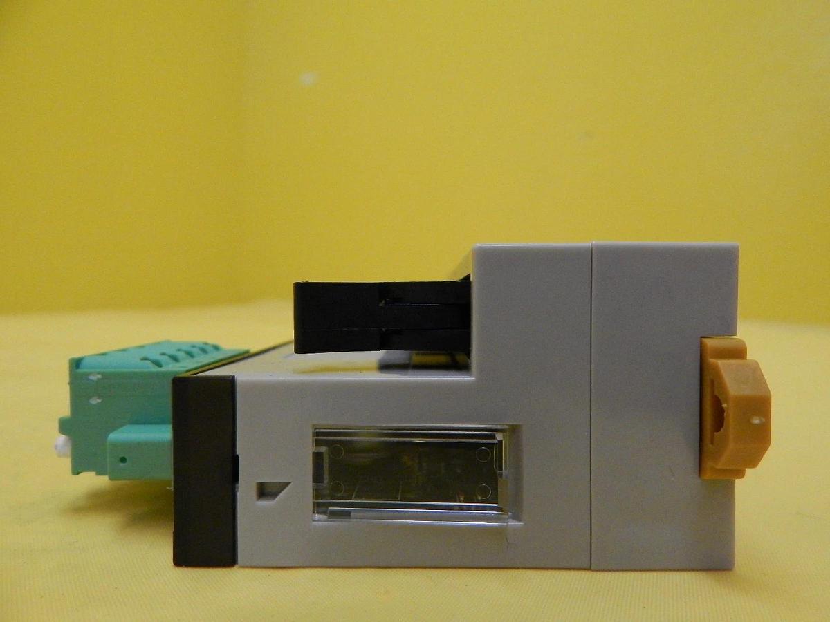 Used Omron DRT2-MD32ML Remote Terminal Output Module DRT2 Used Working