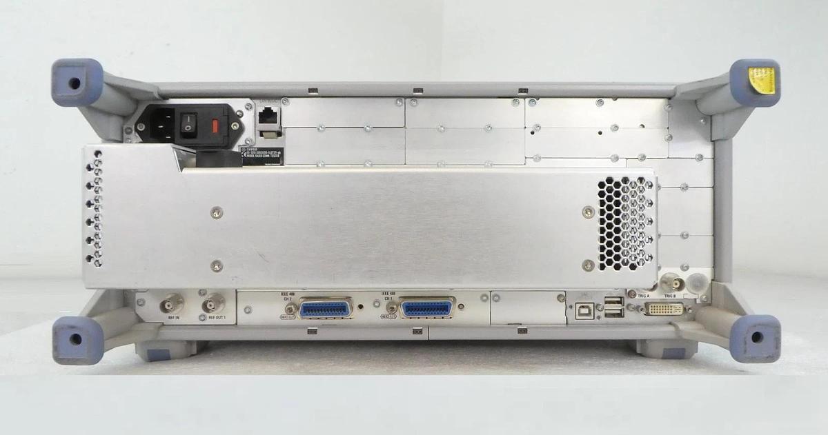 Used Rohde & Schwarz 1201.0002K50 Wideband Radio Comm Tester CMW 500 V 3.5.10