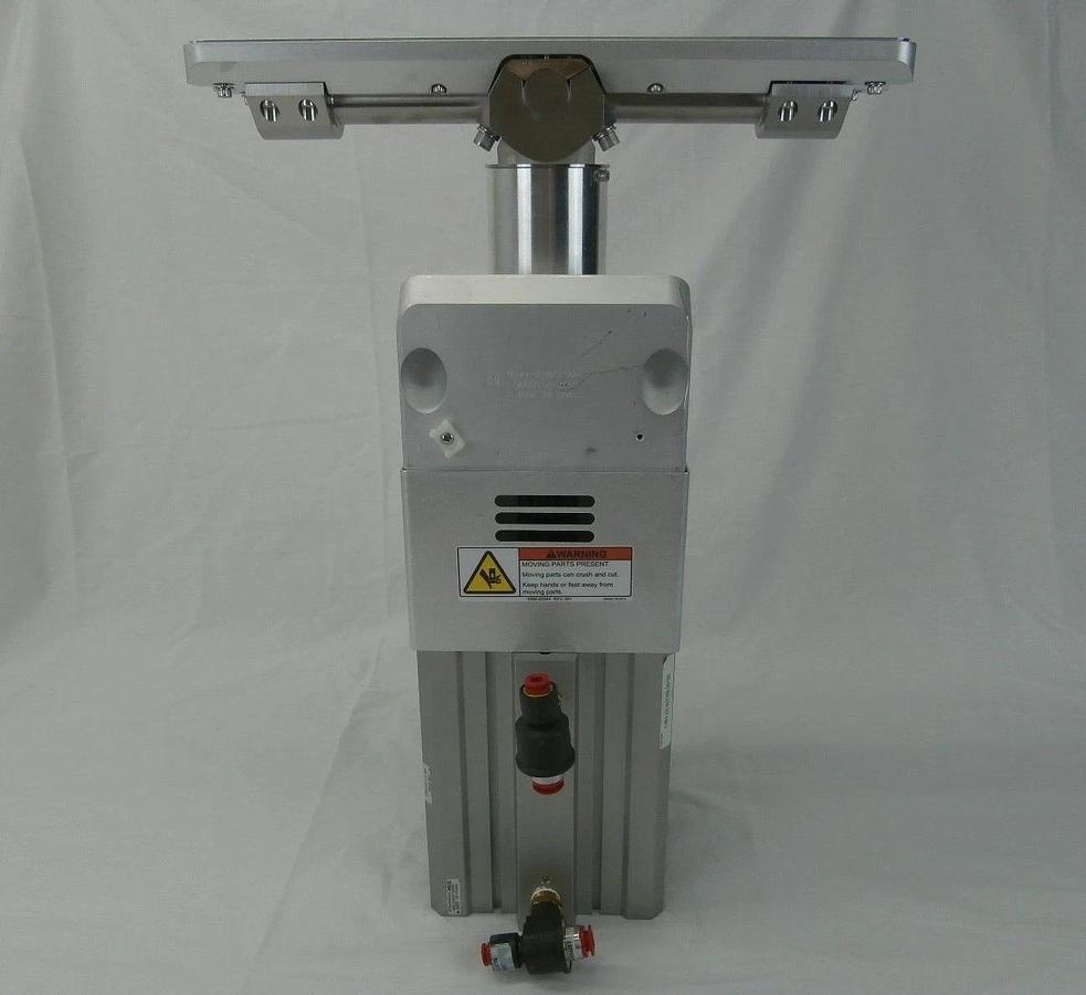 Used SMC US13394 Slit Valve Pneumatic Cylinder 3020-00077 with Gate AMAT 0040-41892