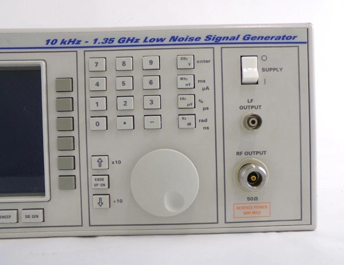 Used IFR 2040 10khz-1.35Ghz Low Noise Signal Generator Opt. 2 9.15 Error 27 As-Is