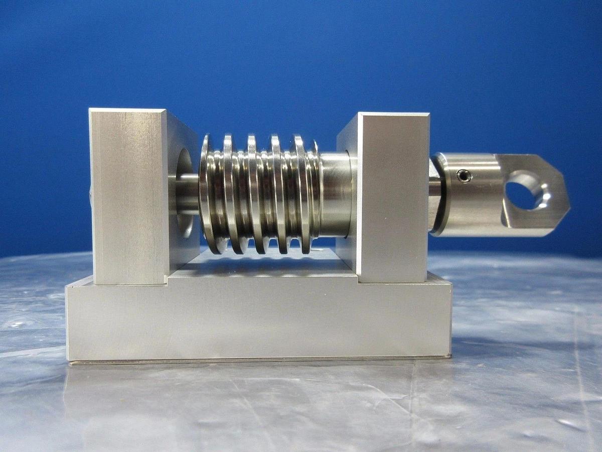 Used TEL Tokyo Electron 5080-92512-11 TOOL(Z) IRAM XY-P5951 Used Working