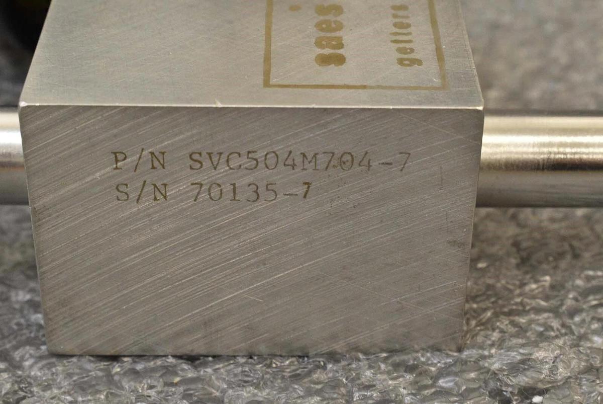 Used Saes Getters SVC504M704-7 Valve Assembly