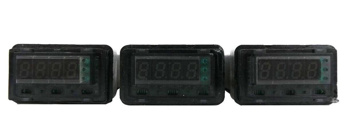 Used Watlow 935A-1CC0-000G Temperature Controller Series 935A Reseller Lot 3 Working
