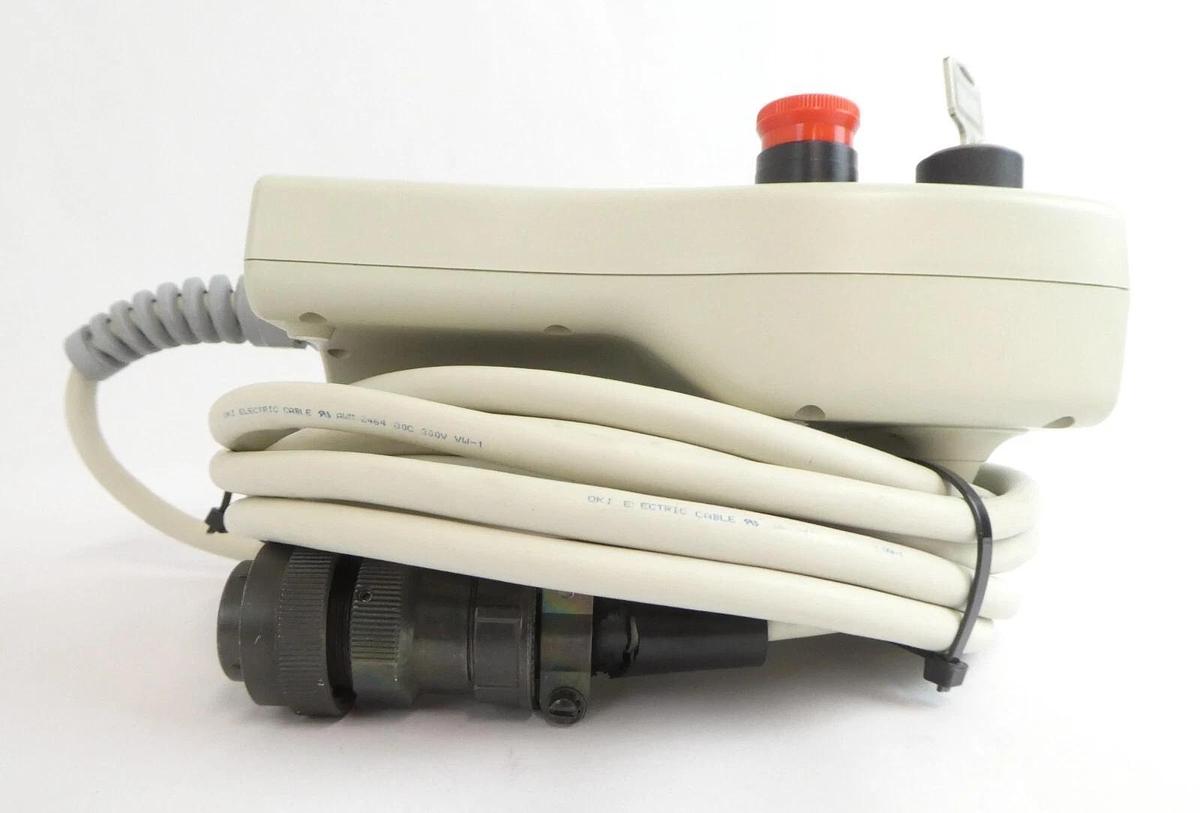 Used Mitsubishi BKO-FA0823H07 Hand Held Robot Teach Pendant Controller R28TB Surplus