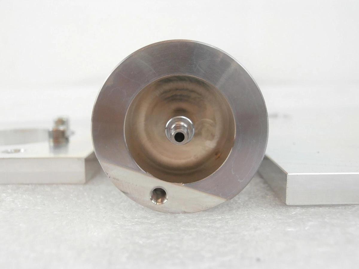Used AMAT Applied Materials 0040-80142 Upper RH 300mm Gripper Claw 0040-03857 Working