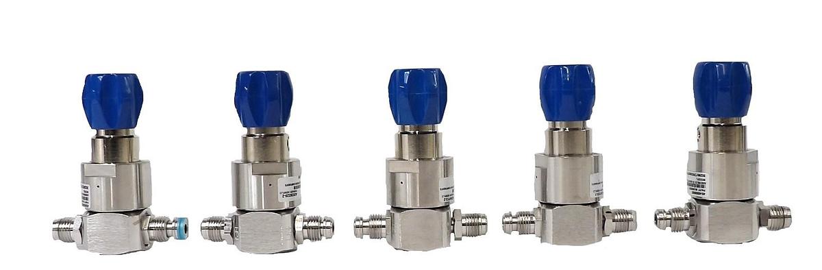Used Parker Veriflo 45400892 UHP Pressure Regulator SQMICRO302PFSMM Lot of 5 Working
