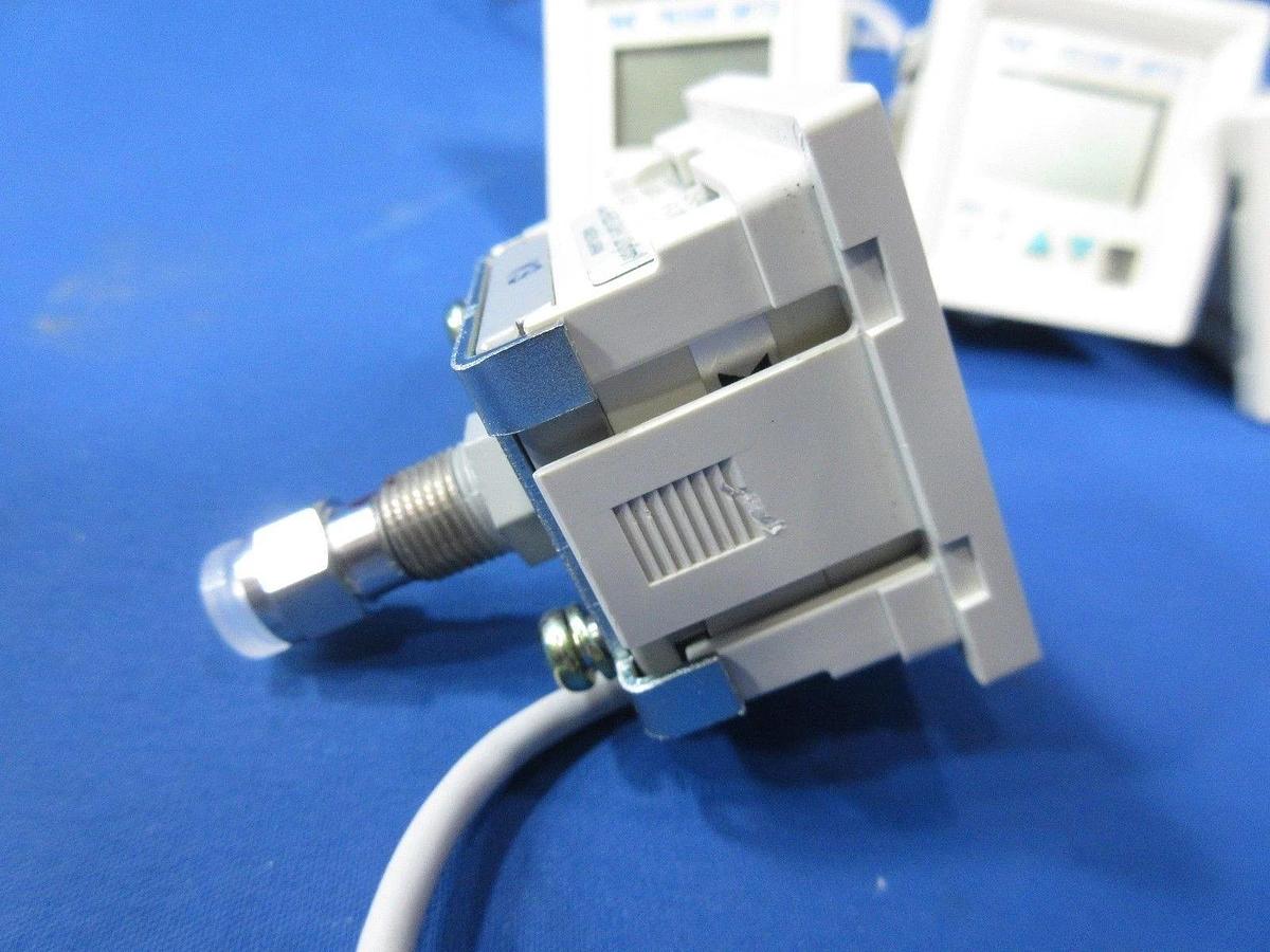 Used SMC ISE4L-01-25 Pressure Switch Reseller Lot of 4 Used Working