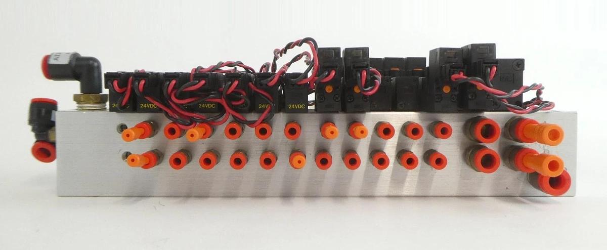 Used AMAT Applied Materials 0190-20124 19-Port Pneumatic Manifold Working Surplus