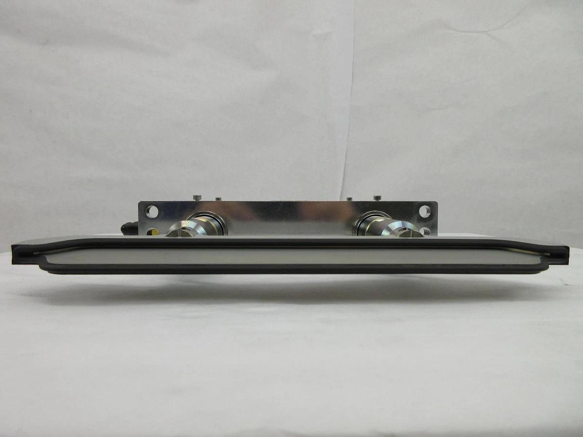 Used VAT F03-77932-12 Slit Valve Novellus Concept Two ALTUS Used Working