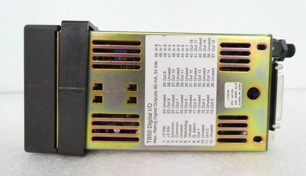 Used Watlow D881-0000-1000 D8 Series Temperature Controller AMAT 0190-25286 Working