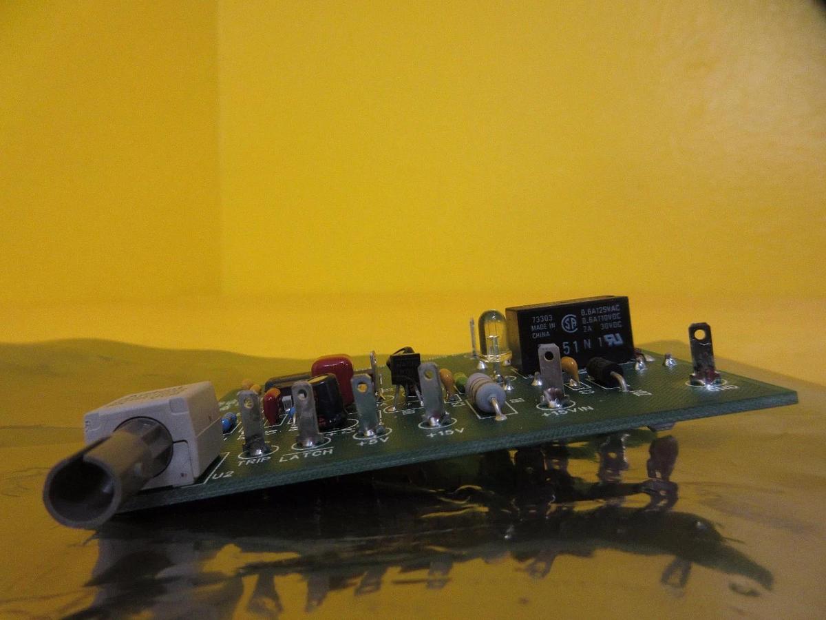 Used S&C Electric 5-153-2 DS Disconnect Receiver Board PCB 004-153-3 Used Working