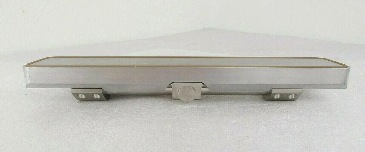 Used AMAT Applied Materials Slit Valve Door Assembly 0021-70063 300mm Centura Ultima