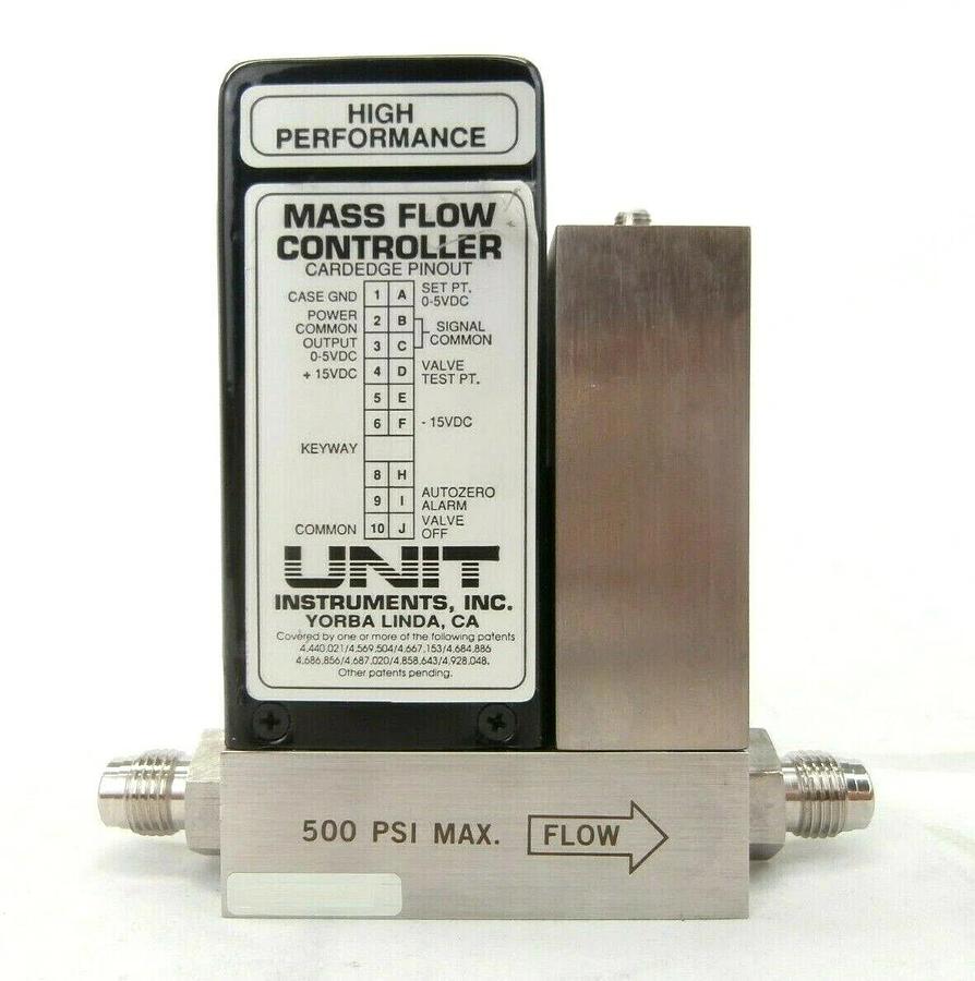 Used UNIT Instruments UFC-1200A Mass Flow Controller 500 SCCM CHF3 Working Spare