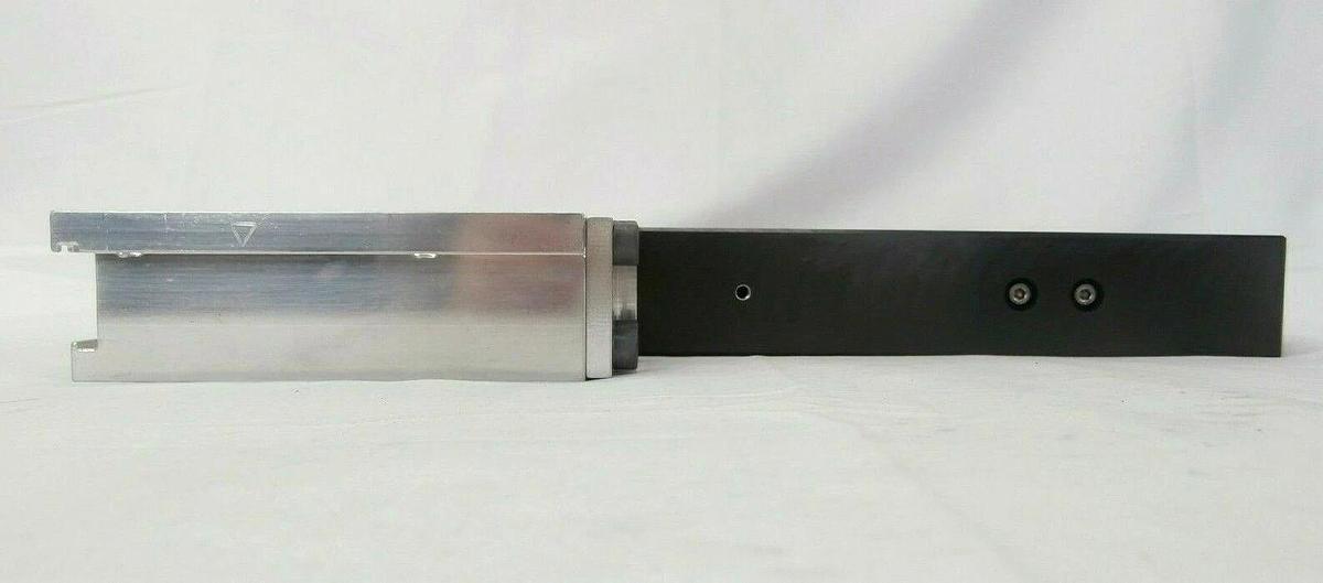 Used VAT 02010-BA44-1004 Pneumatic Rectangular Wafer Transfer Valve MONOVAT Spare