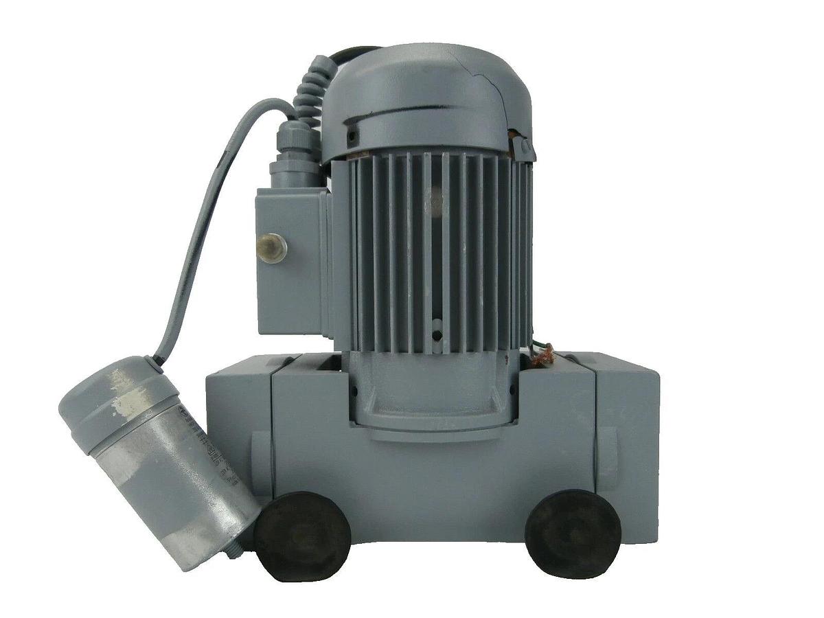 Used Vacuubrand MZ 2C Chemistry Diaphragm Vacuum Pump Tested Working