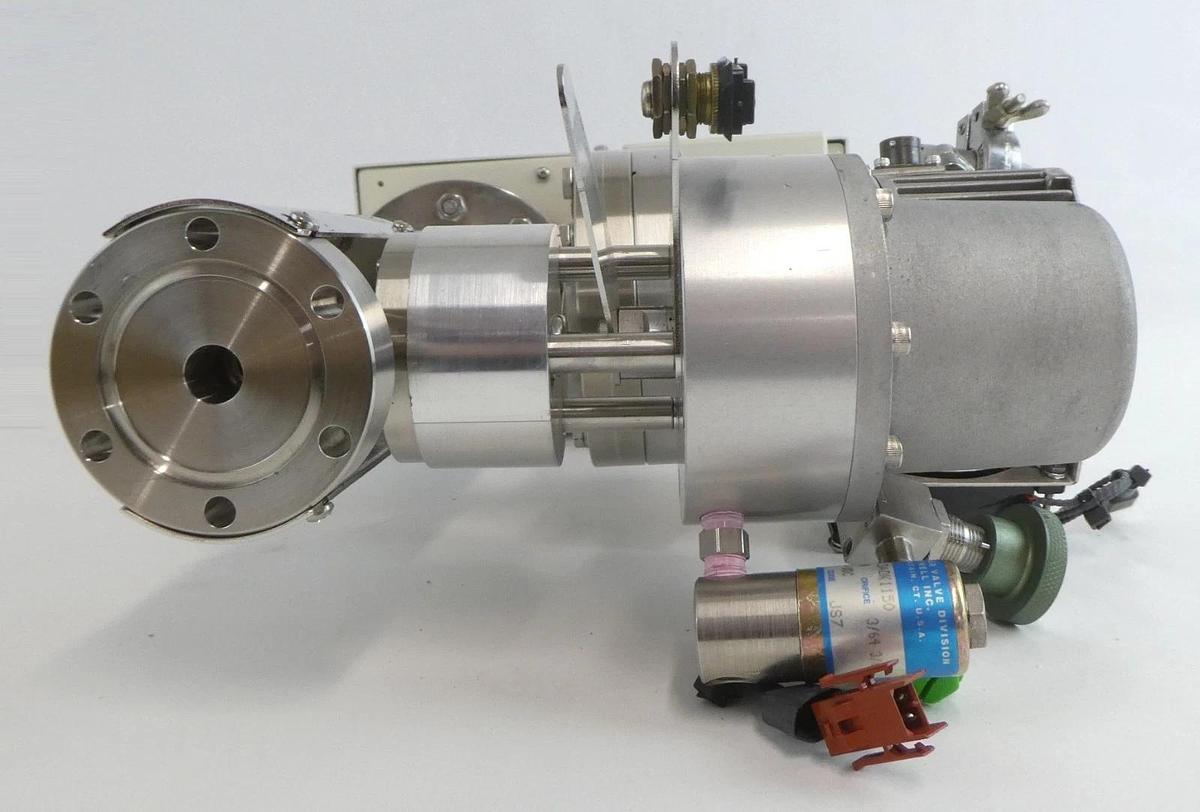 Used Varian Turbo-V 70LP Turbo Pump w/RGA Manifold UHV Vacuum Working