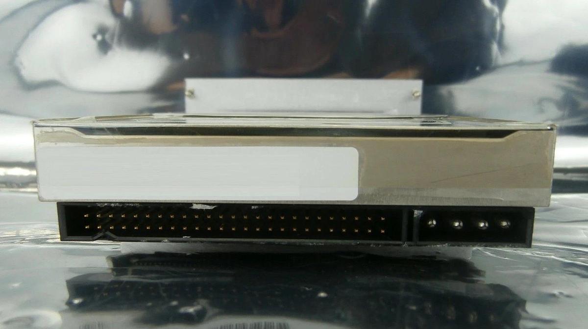 Used SyQuest 35004 SCSI Backup Drive 1.5GB SYJET1SI Ultratech Stepper Titan 4700 Used