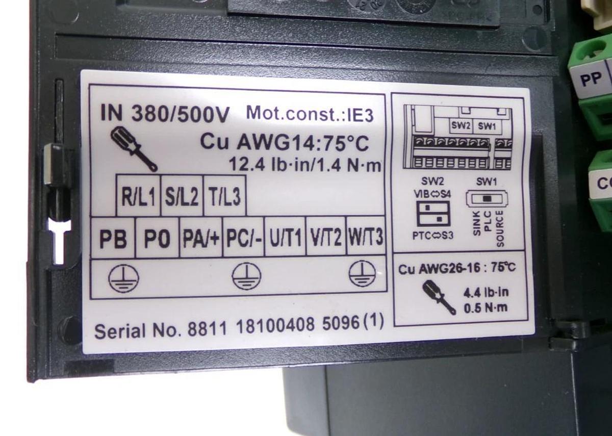 Used Toshiba VFS15-4022PL-W1 Transistor Inverter Drive Working