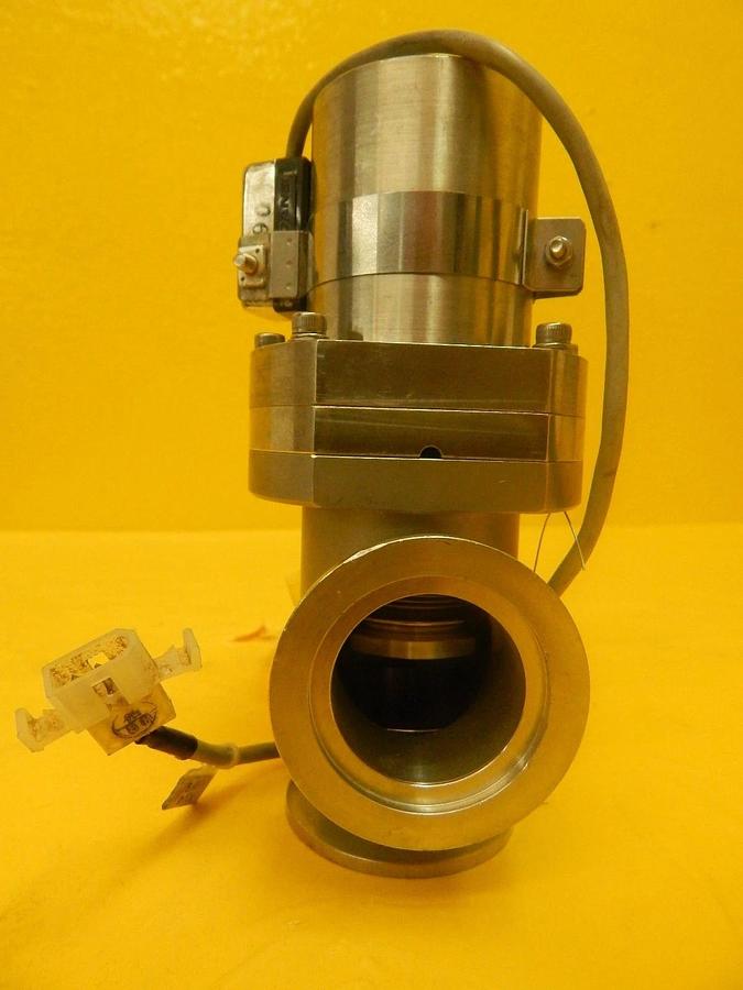 Used Koganei Right Angle Pneumatic Valve N.O. Stainless NW40 Sensor CS3B Used Working
