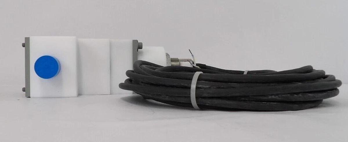 Used Endress+Hauser CLS50 Analog Conductivity Sensor Valve Assembly New Surplus