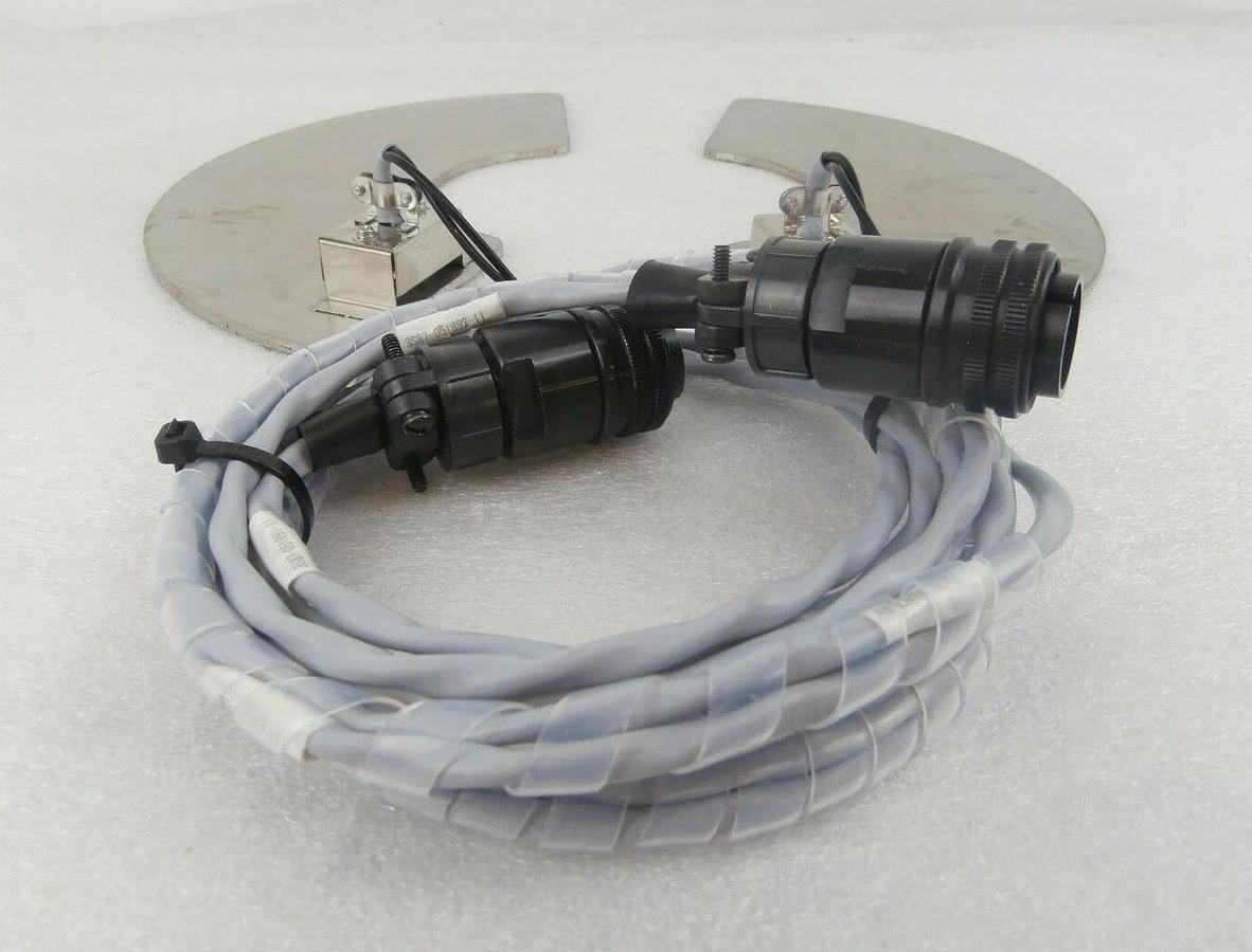 Used TEL Tokyo Electron Heater Set of 2 3S87-051891-11 3S87-051892-11 Trias Working