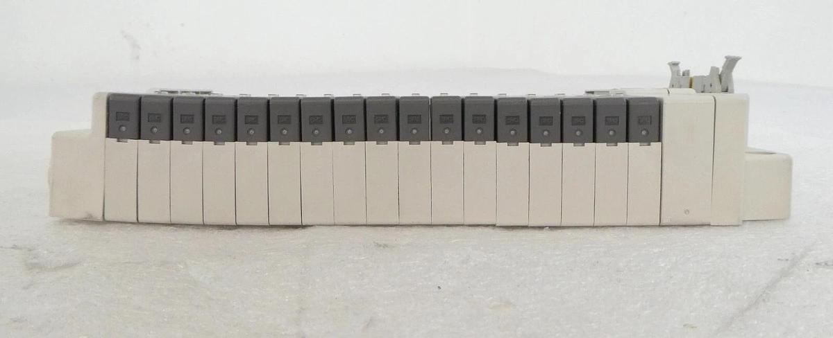 Used SMC SQ1131Y-5-C4-Q 17-Port Pneumatic Manifold Assembly PR300Z Working Surplus