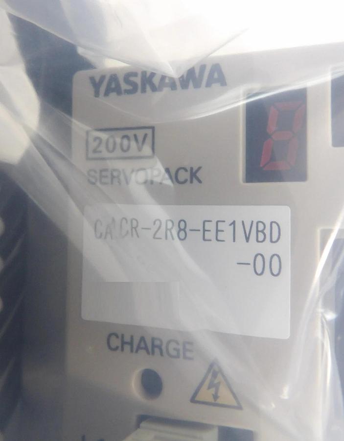 Yaskawa Electric CACR-2R8EE1VBDY371 Servo Drive SERVOPACK CACR-2R8-EE1VBD-00 New