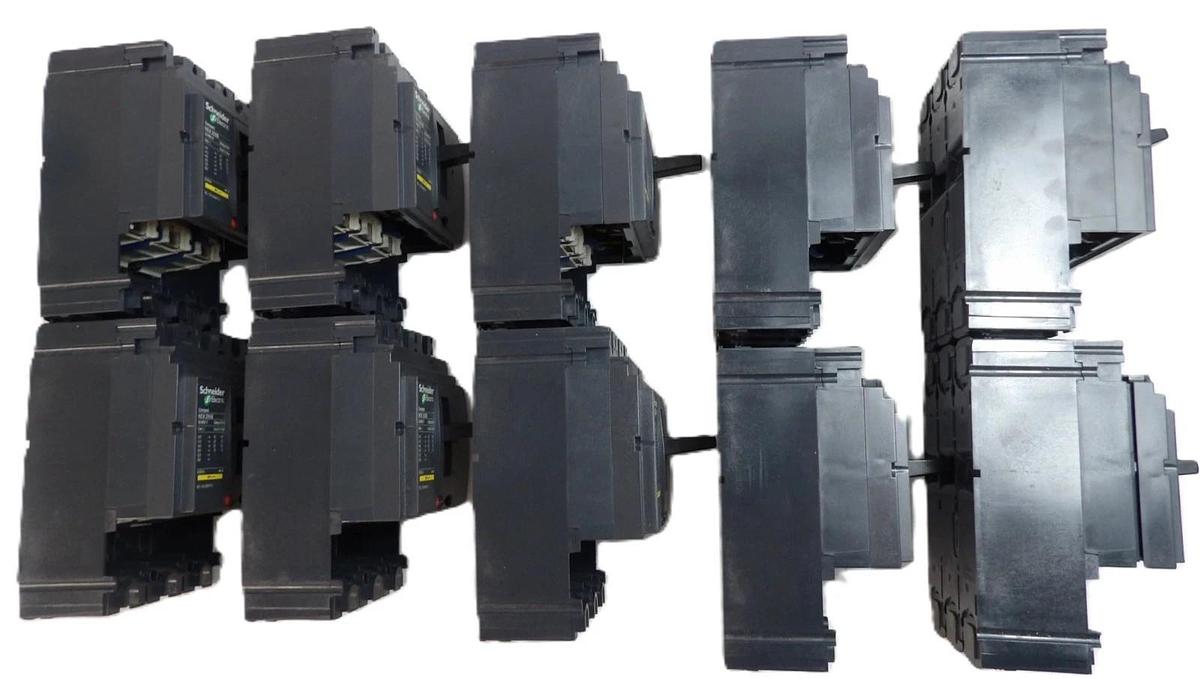 Used Schneider Electric LV431390 Compact Circuit Breaker NSX 250B Lot of 10 Working