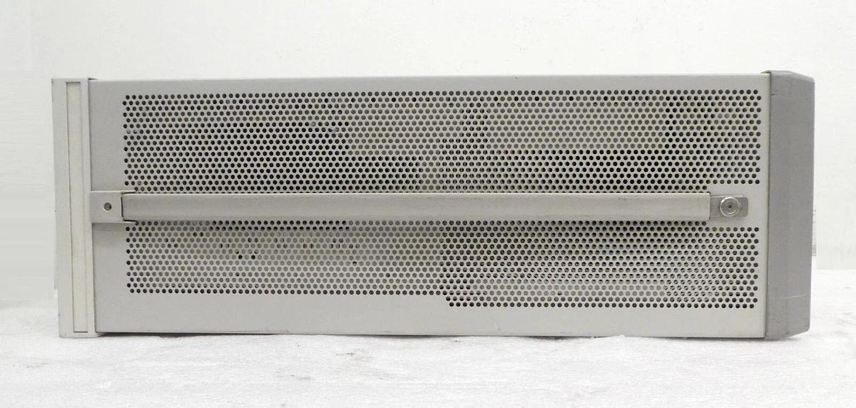 Used Agilent E5515C Wireless Communications Test Set 8960 SERIES 10 Frozen Untested