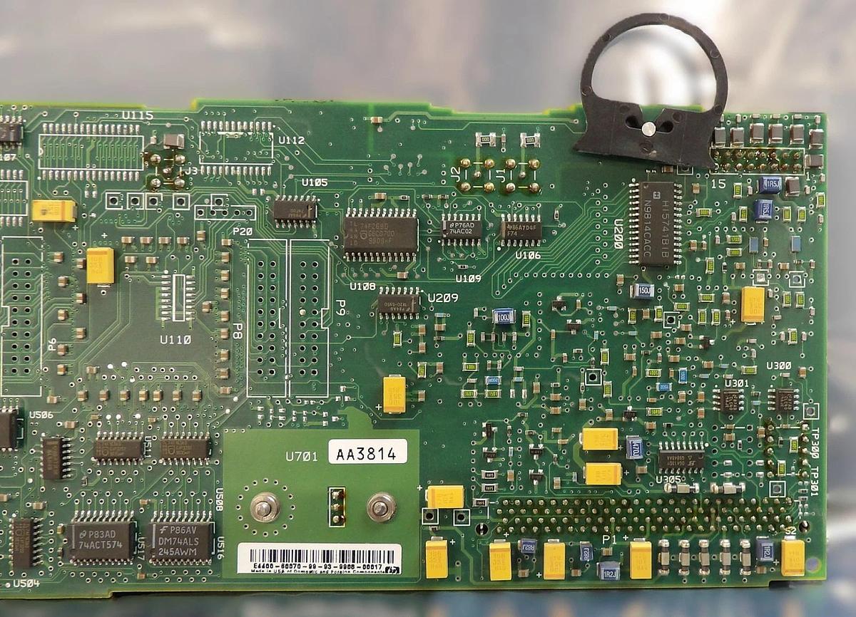 Used HP Hewlett-Packard E4400-60070 A3814 Fuzzy Logic Board PCB Card E4432B Working