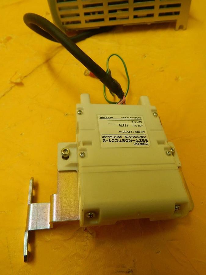 Used Omron E5ZT-N08TC01-2 Temperature Controller Assembly Used Working