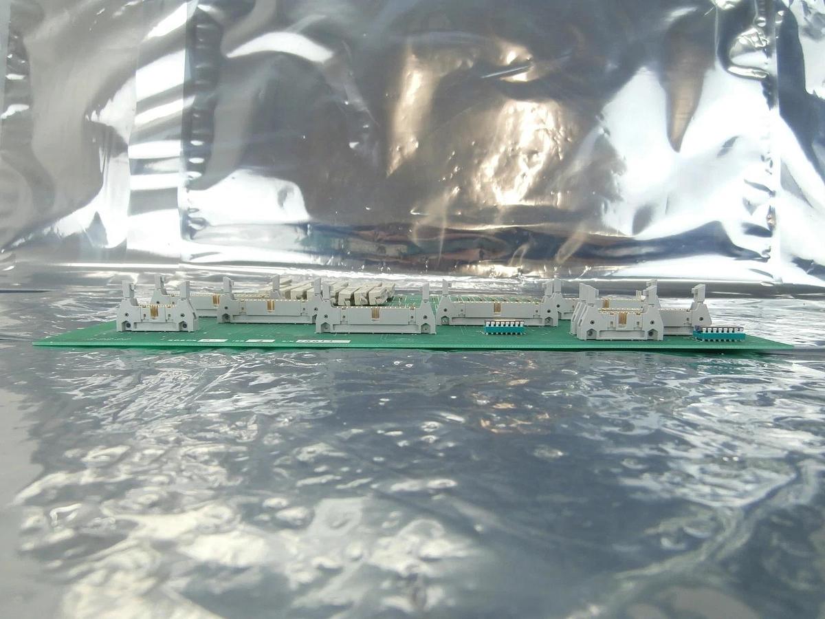 Used Motorola 5057301 LE Tester Board PCB Used Working