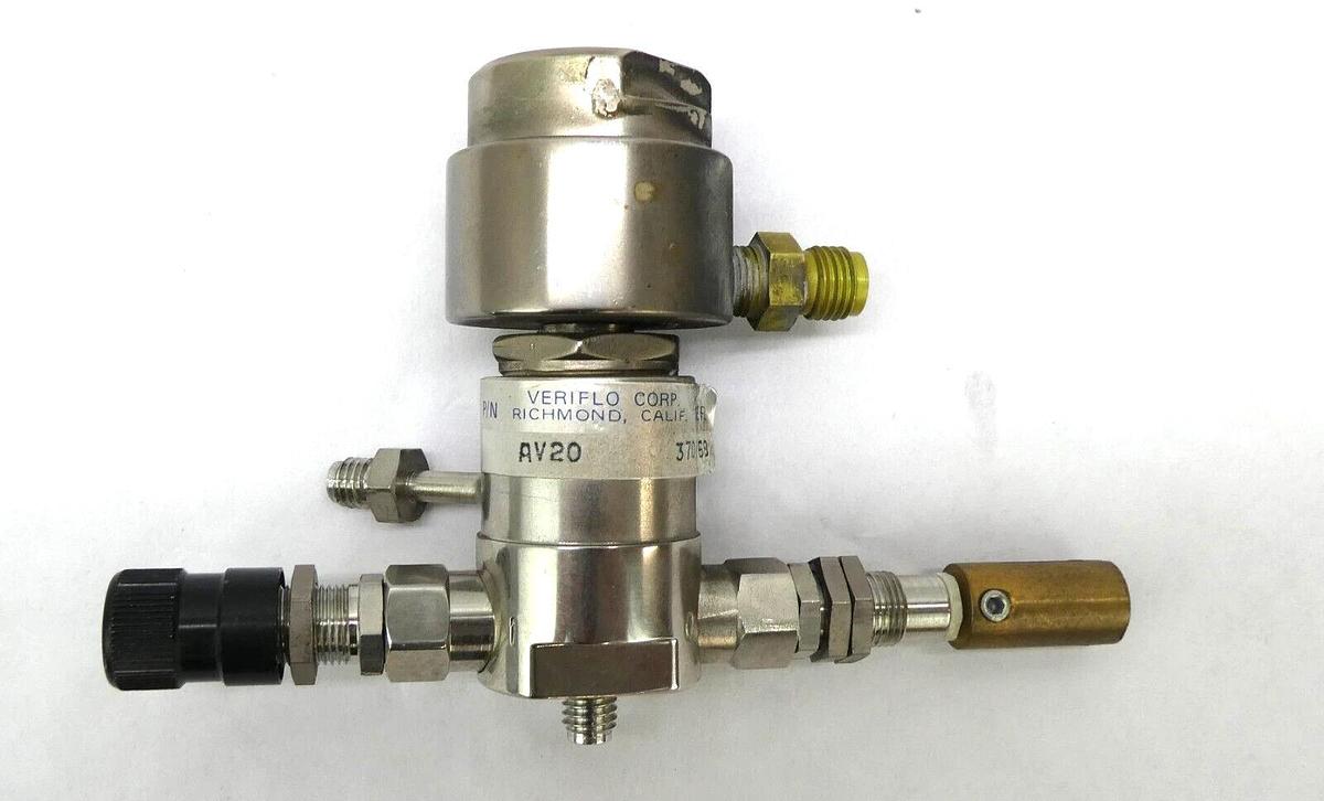 Used Veriflo Corporation 43100800 Bellows Valve AV20 Reseller lot of 5 Working Spare
