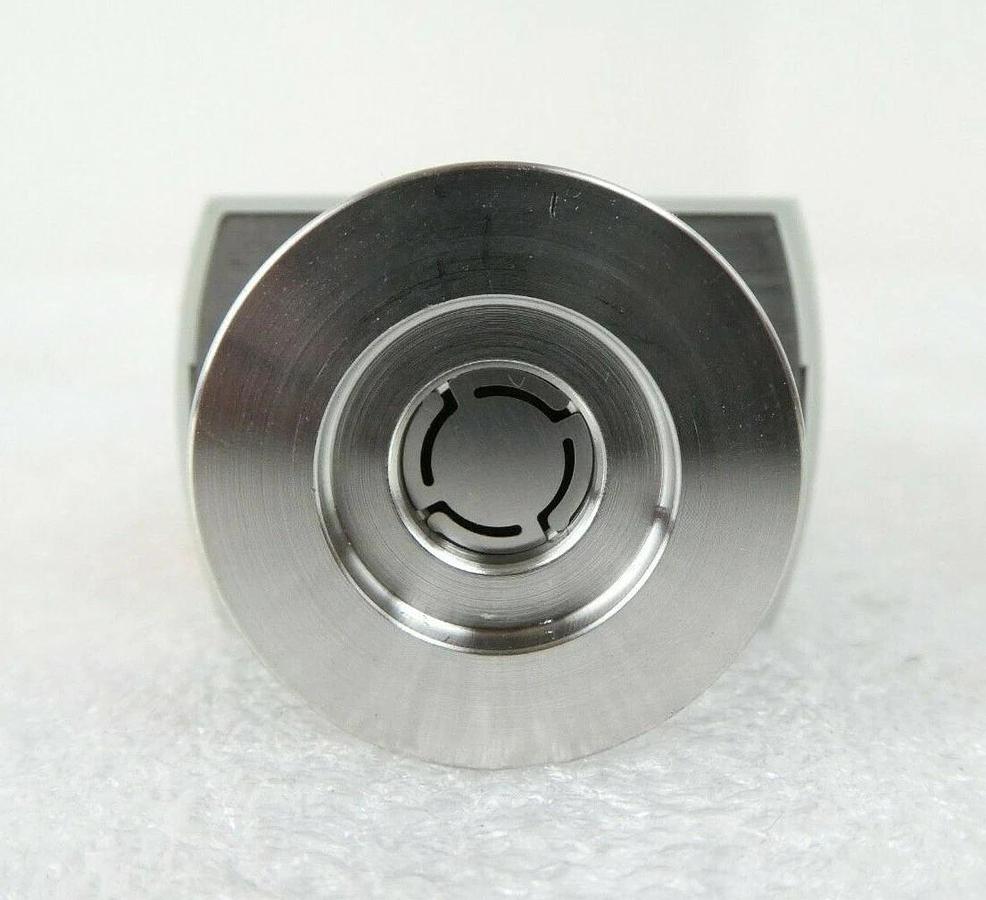 Used Pfeiffer PTR26750A Pirani Gauge TPR265 Lot of 4 KLA-Tencor 200-20613-000 Working