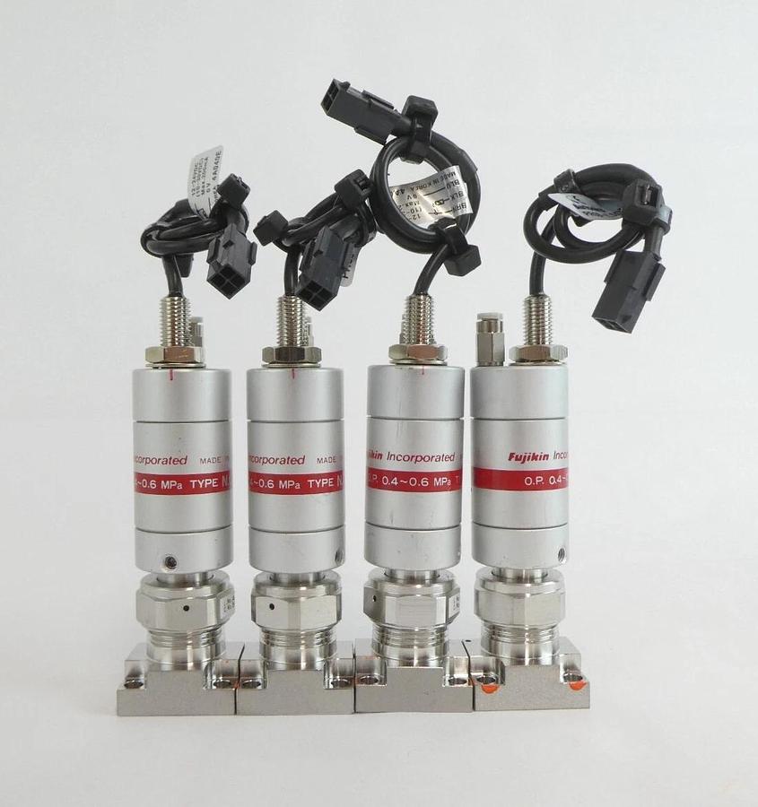 Used Fujikin 507082 507081 Diaphragm Valve 316L-P Lot of 12 Working Surplus
