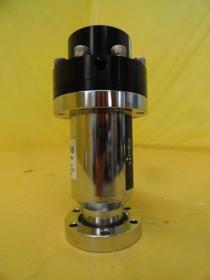 Used MKS Instruments 99E1694 Pneumatic Angle Valve Used Working