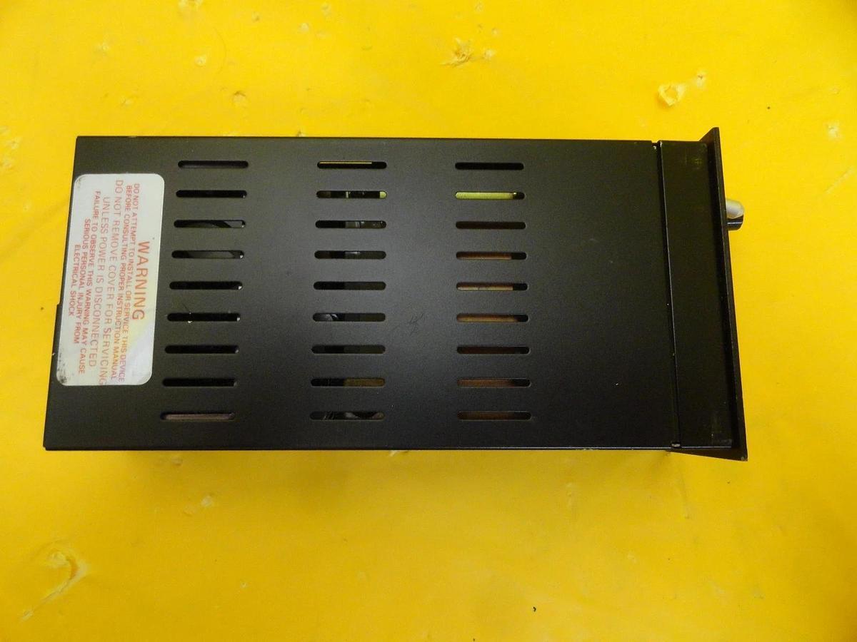 Used Brooks Instrument 5896B11A Two Channel Gas Flow Read-Out 5896 Used Working
