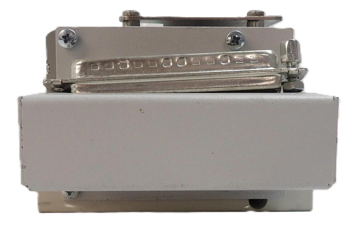 Used SMC SS5V1-DUU00428 15-Port Pneumatic Manifold AMAT 0190-51632 Working